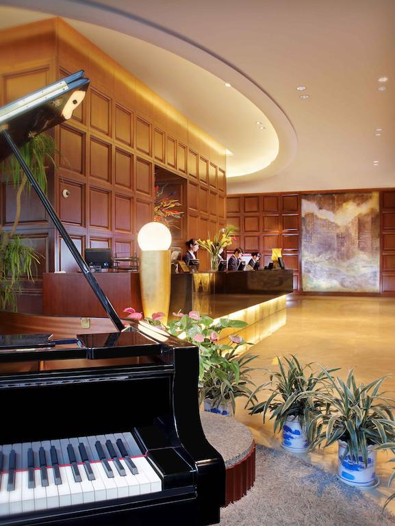 Ramada Plaza Shanghai Gateway Exterior photo